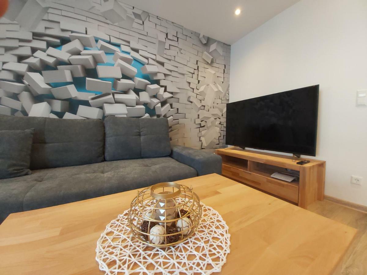 Apartment Claudia Sinsheim Dış mekan fotoğraf